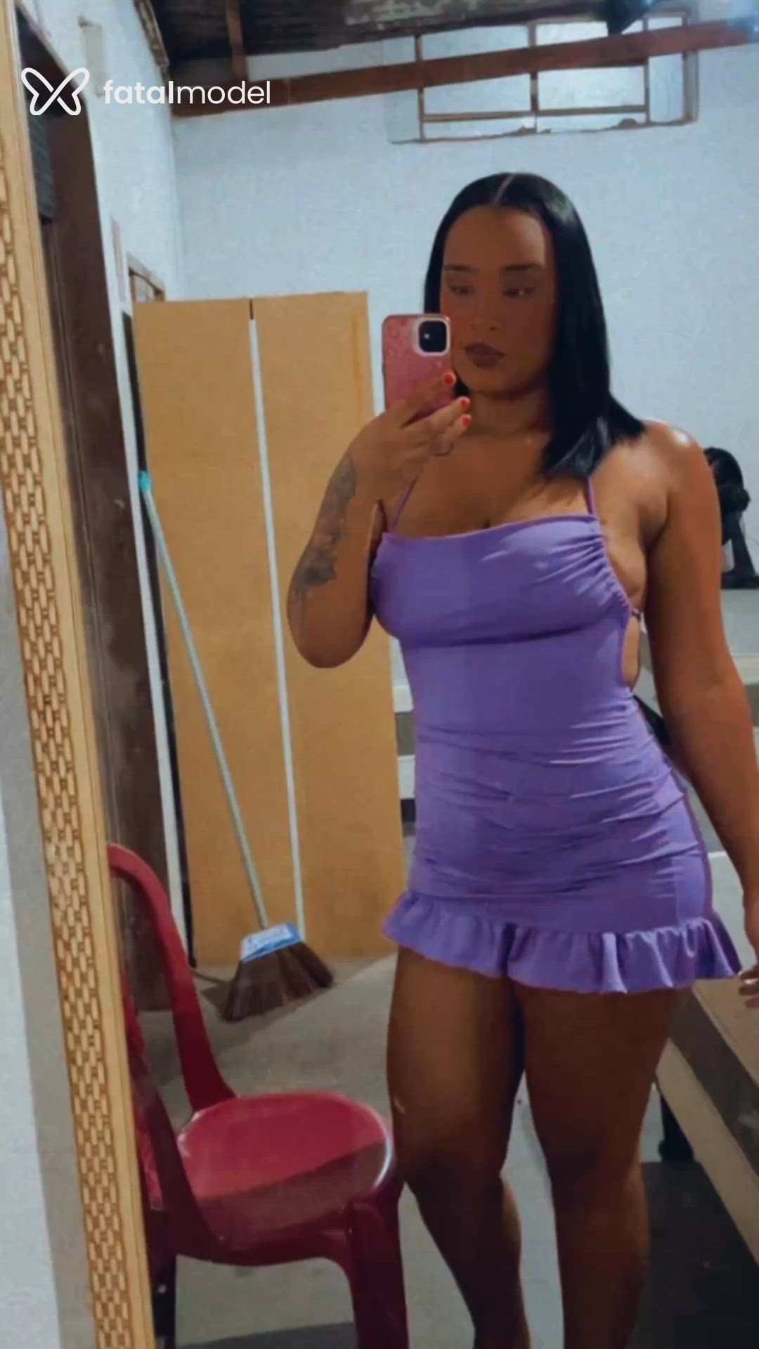 Acompanhante mulher morena (o) de olhos castanhos em Araxá Acompanhante mulher morena (o) de olhos castanhos em Araxá - Leona