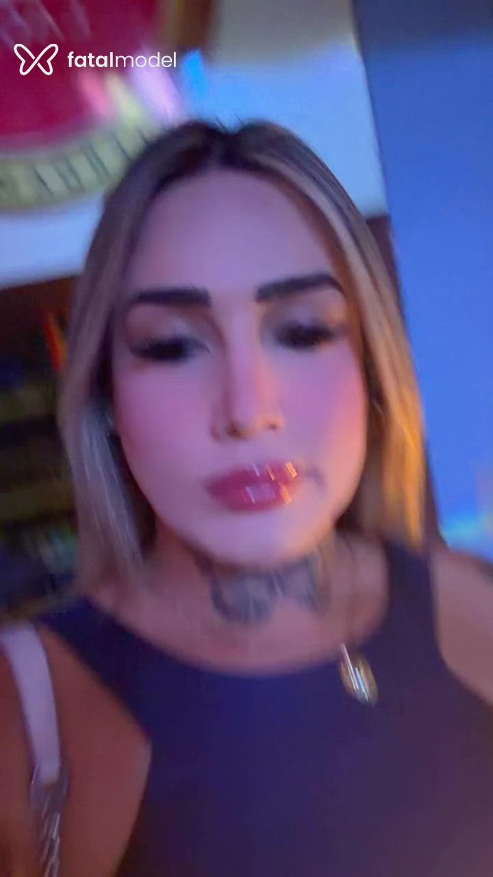 Acompanhante homem trans loira (o) de olhos pretos em Britânia Acompanhante homem trans loira (o) de olhos pretos em Britânia - Thaylla eloiza