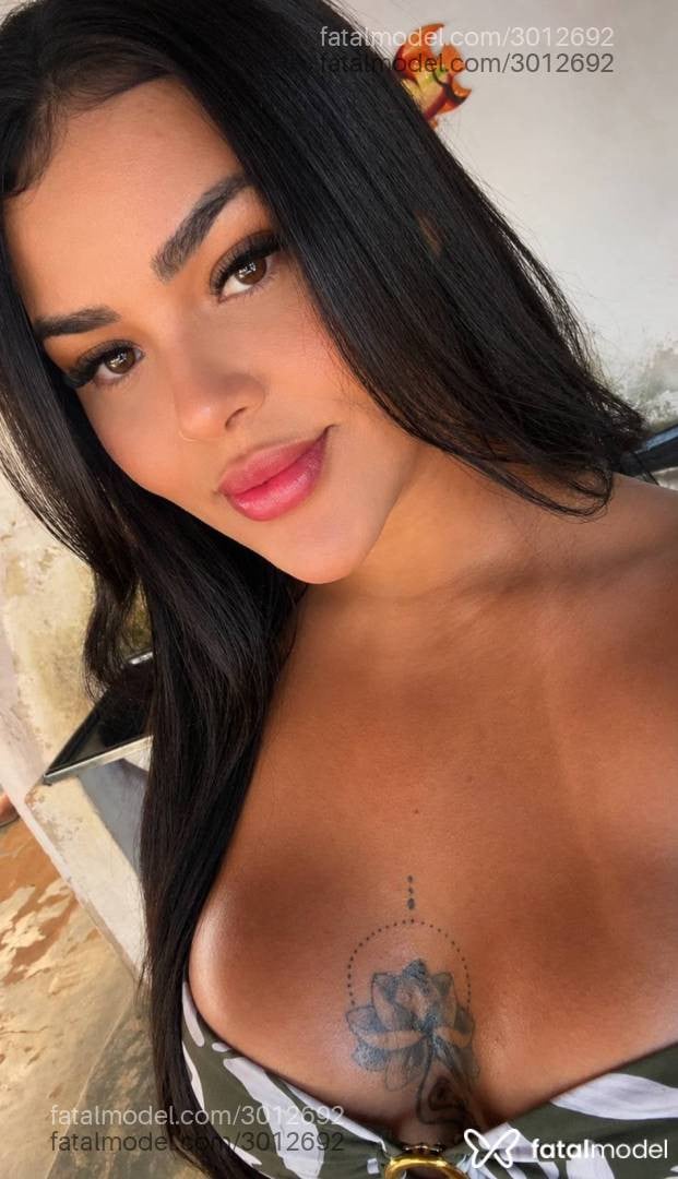 Acompanhante mulher morena (o) de olhos castanhos - Luanna
