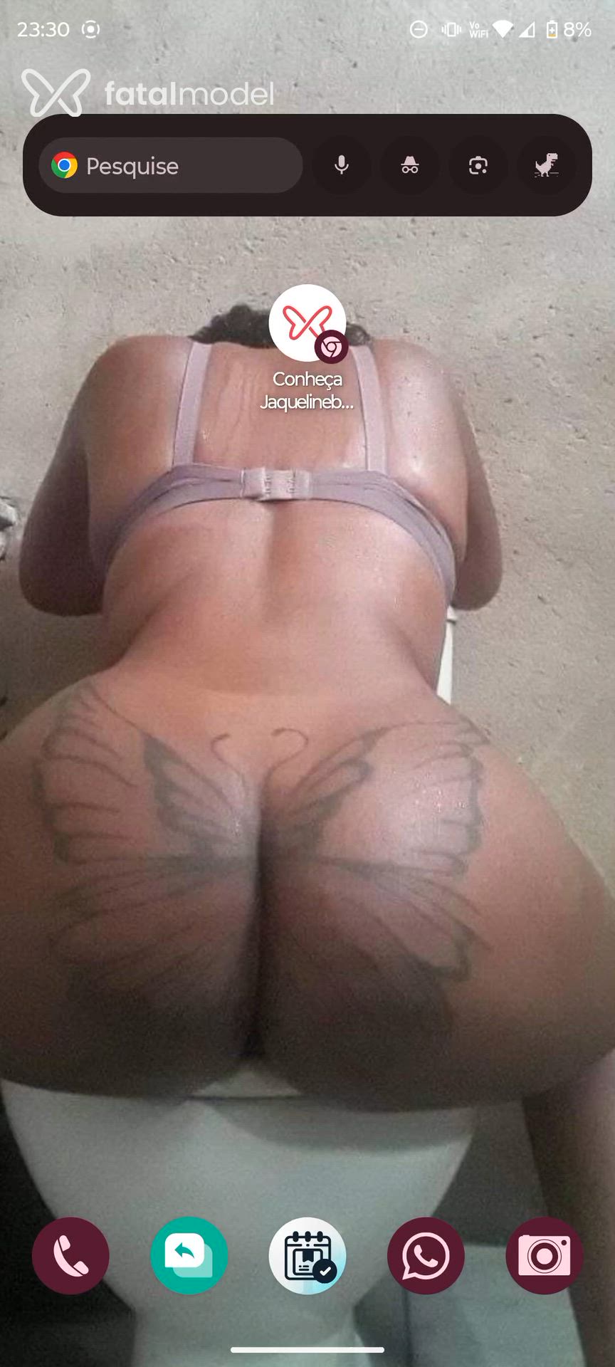 Acompanhante mulher com cabelo castanho de olhos castanhos - Jaquelineborboleta
