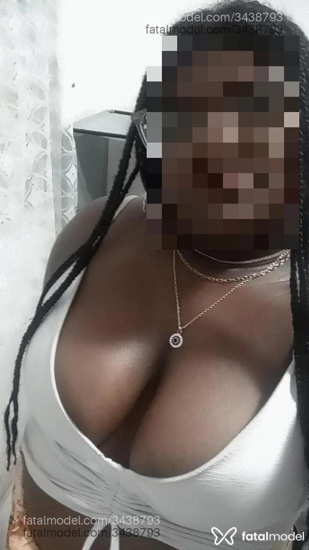 Acompanhante mulher com cabelo colorido de olhos castanhos em Cruz das Almas - Catzinha