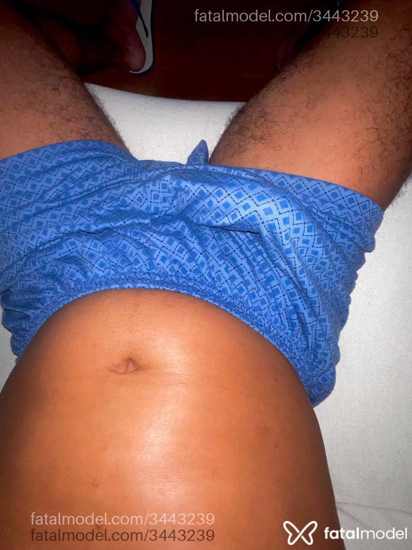 Acompanhante homem morena (o) de olhos castanhos em Virtual Acompanhante homem morena (o) de olhos castanhos em Virtual - Elias