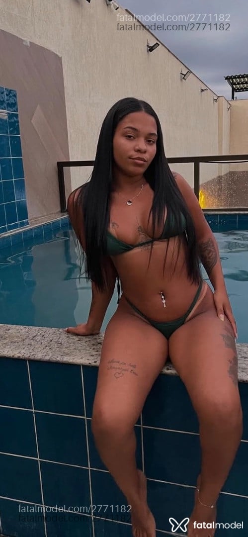 Acompanhante mulher com cabelo castanho de olhos pretos em Angra dos Reis Acompanhante mulher com cabelo castanho de olhos pretos em Angra dos Reis - Ísis