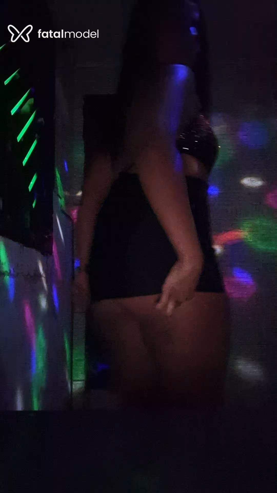 Acompanhante mulher morena (o) de olhos pretos em Campo Grande Acompanhante mulher morena (o) de olhos pretos em Campo Grande - Evellyn