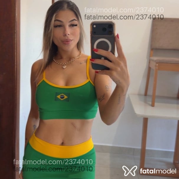 Acompanhante mulher loira (o) de olhos castanhos em Foz do Iguaçu Acompanhante mulher loira (o) de olhos castanhos em Foz do Iguaçu - Bárbara Oliveira