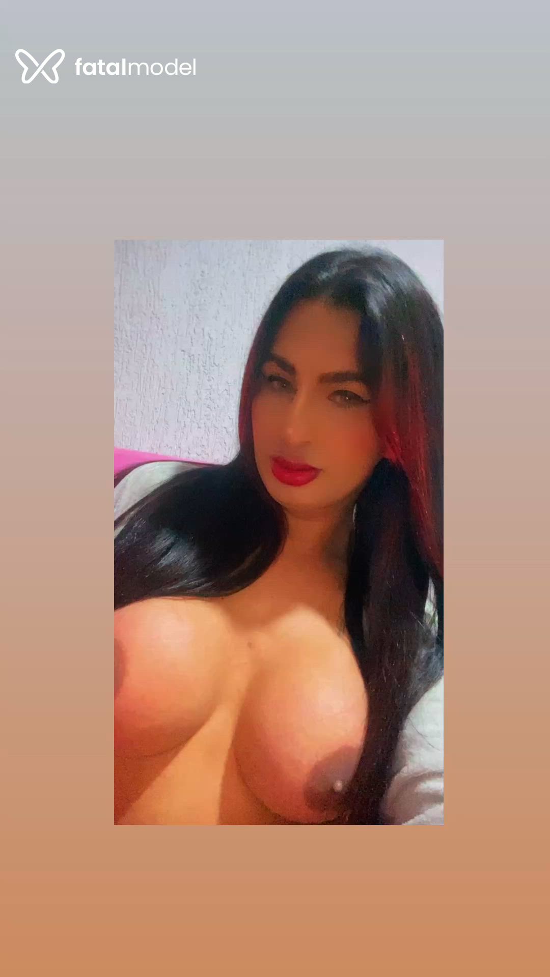 Acompanhante mulher trans morena (o) de olhos castanhos em Canoas Acompanhante mulher trans morena (o) de olhos castanhos em Canoas - Yasmim Fox