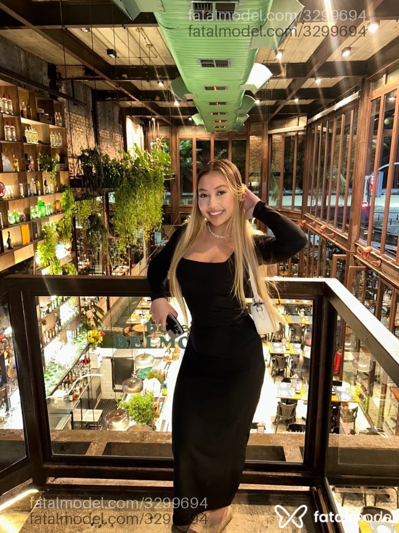 Acompanhante mulher loira (o) de olhos castanhos em Rio de Janeiro - Jade Oshiro