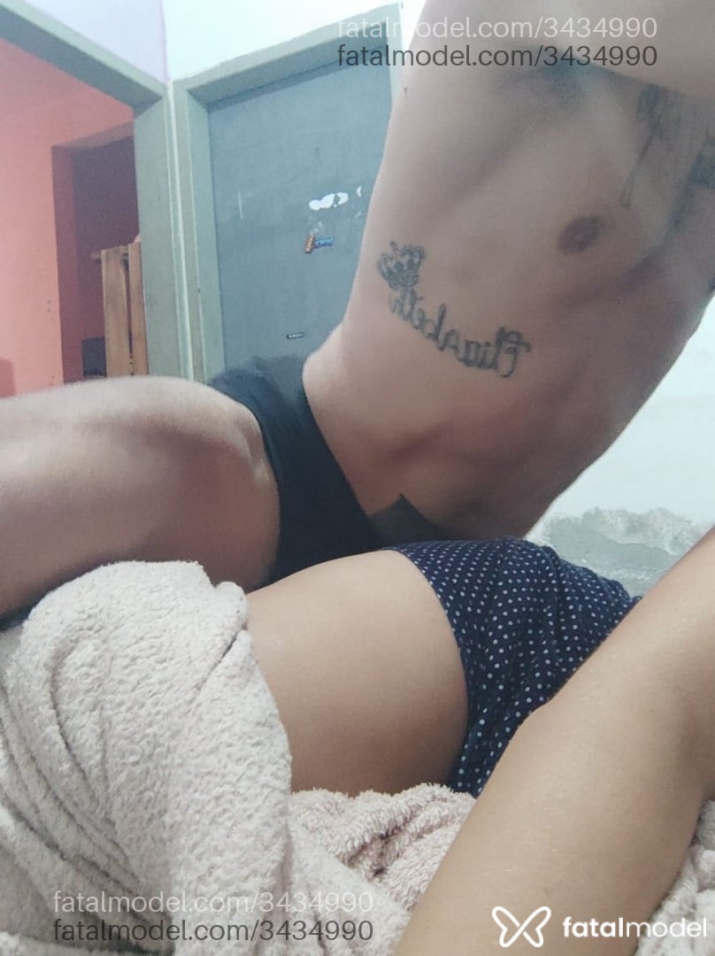 Acompanhante homem morena (o) de olhos castanhos em Serra - Eduardo