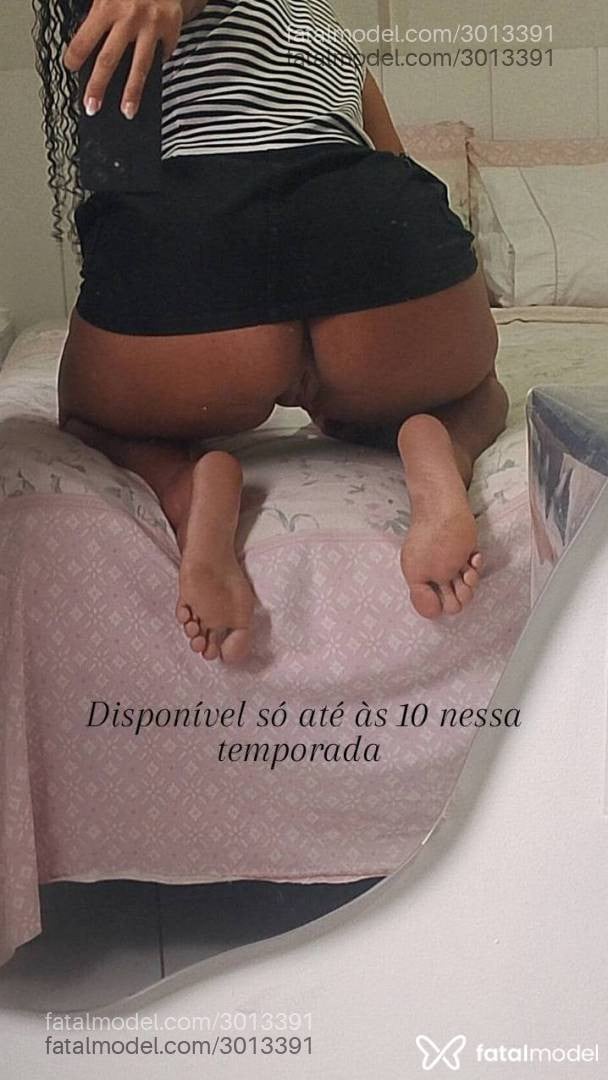 Acompanhante mulher morena (o) de olhos castanhos - Miwa