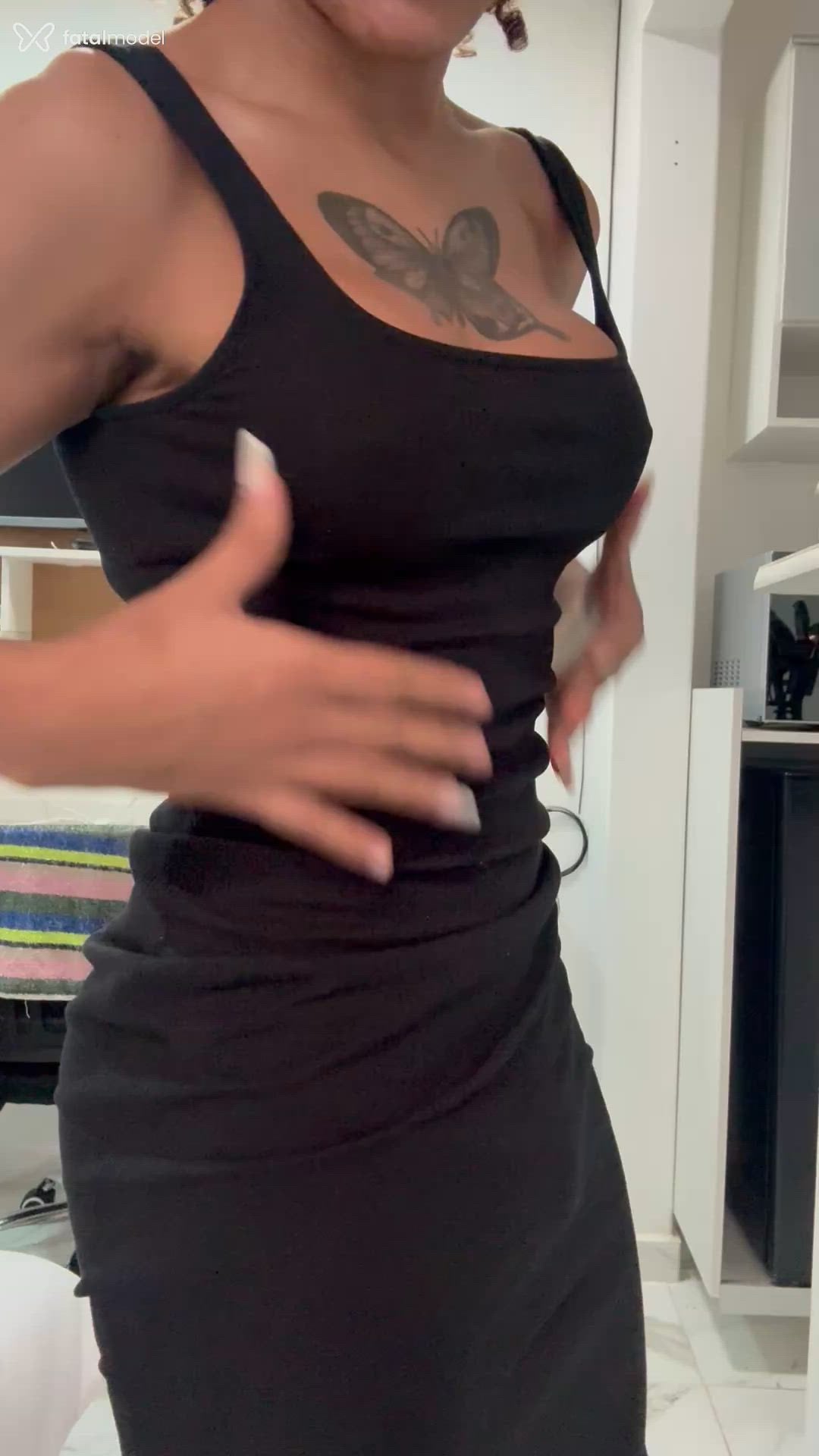 Acompanhante mulher trans com cabelo castanho de olhos castanhos - Mariah Acompanhante mulher trans com cabelo castanho de olhos castanhos - Mariah