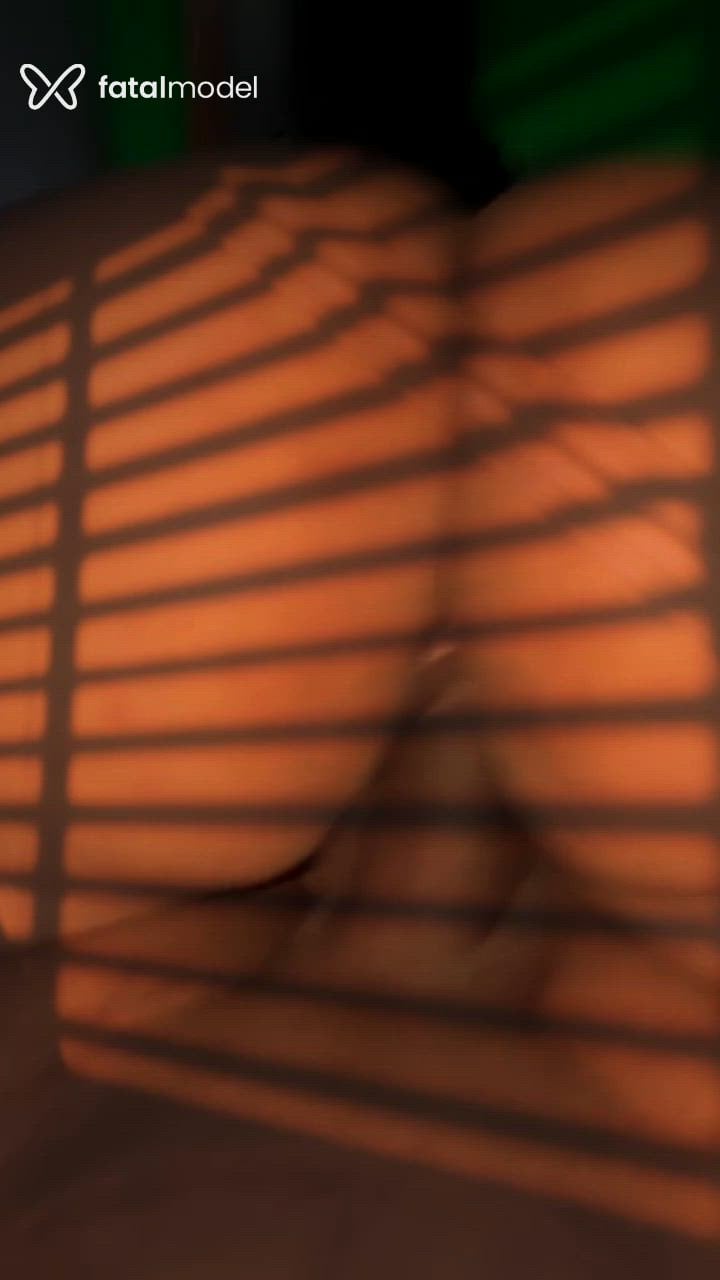 Acompanhante mulher morena (o) de olhos castanhos - Maite