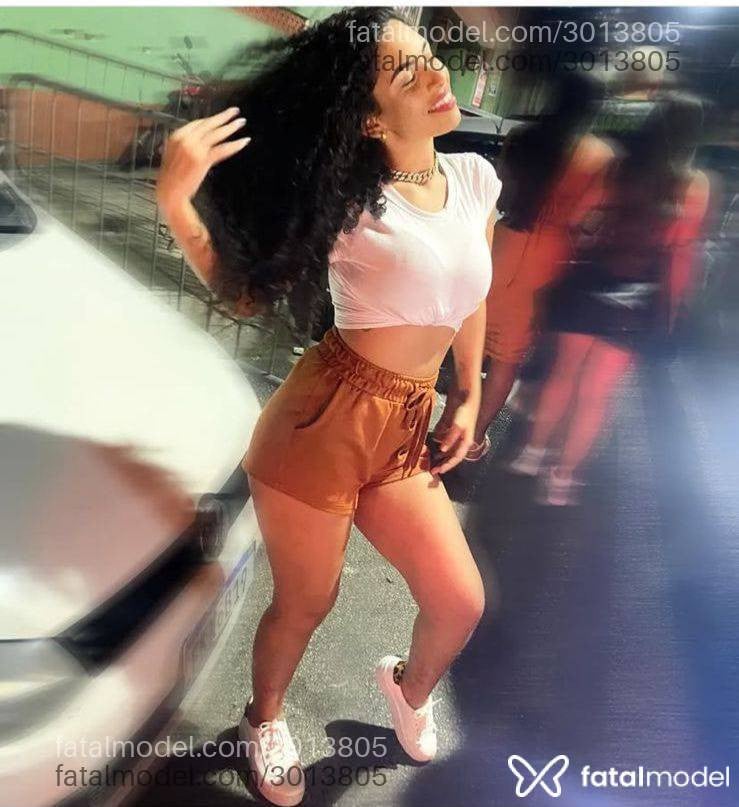 Acompanhante mulher morena (o) de olhos castanhos em Macaé Acompanhante mulher morena (o) de olhos castanhos em Macaé - Samanta