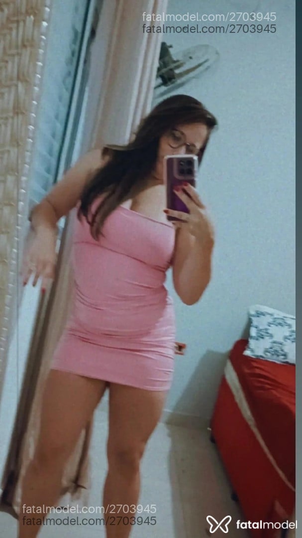 Acompanhante mulher loira (o) de olhos verdes em Três Corações - Luana