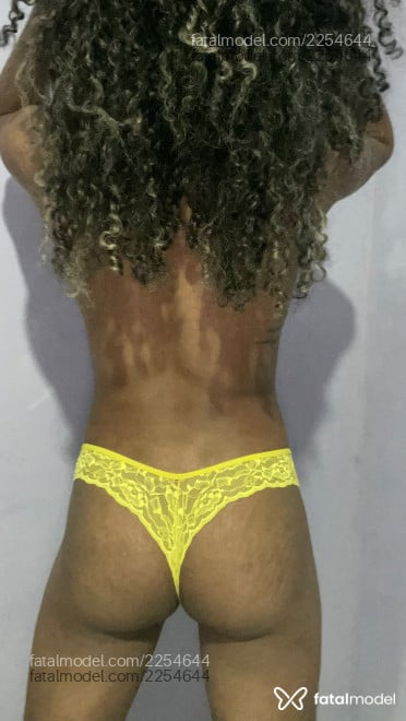 Acompanhante mulher trans morena (o) de olhos castanhos em Itaperuna Acompanhante mulher trans morena (o) de olhos castanhos em Itaperuna - Violetta