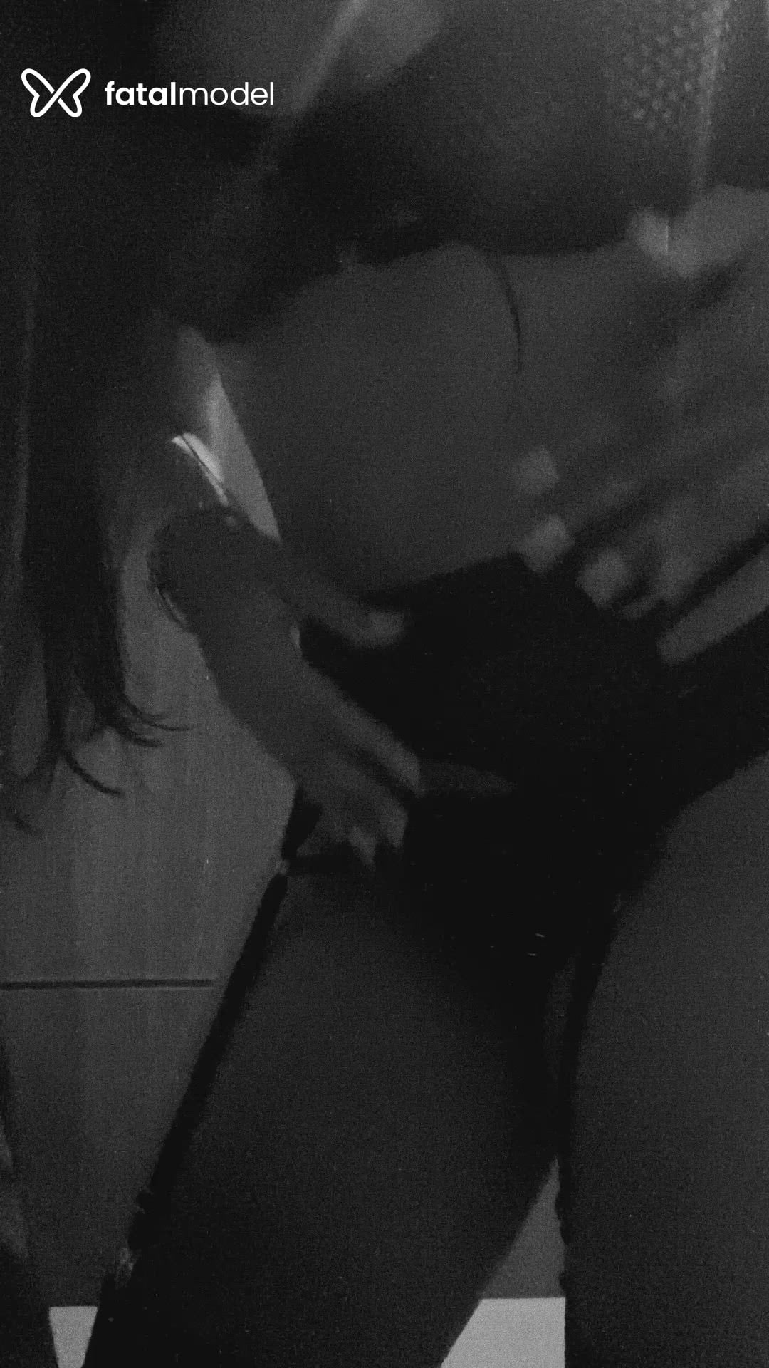 Acompanhante mulher morena (o) de olhos pretos - Eva Maesta Acompanhante mulher morena (o) de olhos pretos - Eva Maesta