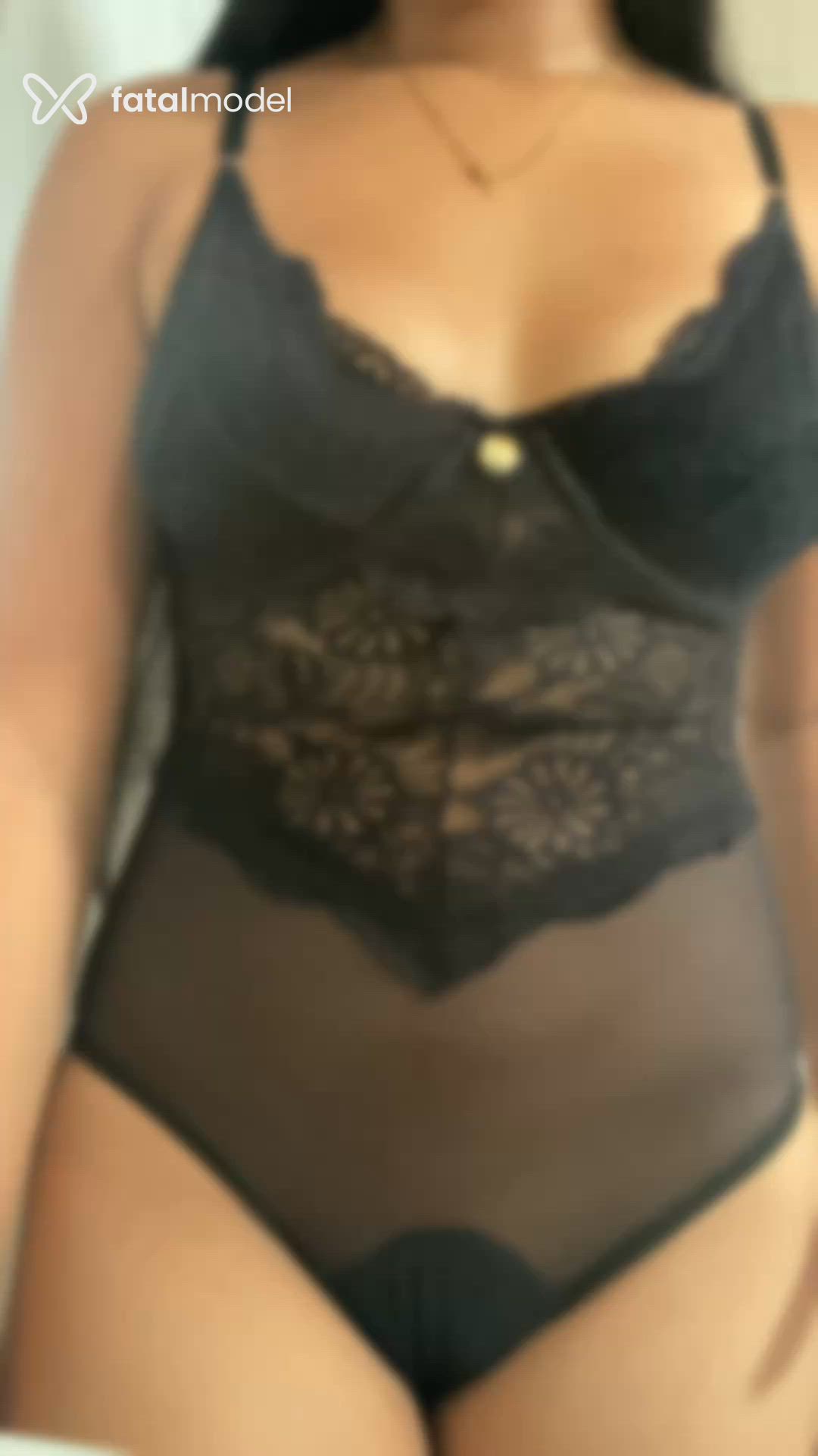 Acompanhante mulher morena (o) de olhos pretos - Eva Maesta Acompanhante mulher morena (o) de olhos pretos - Eva Maesta