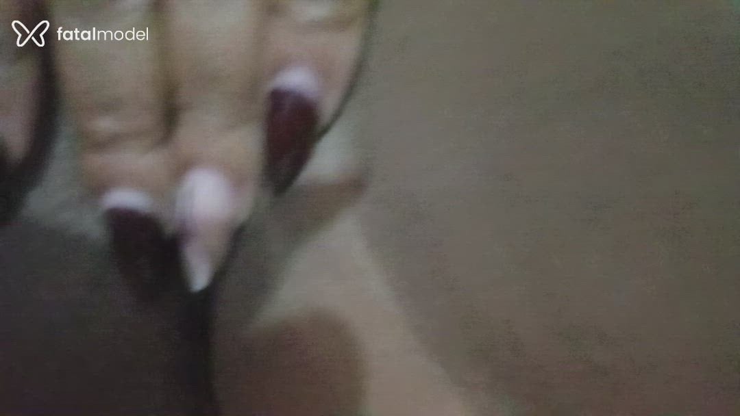 Acompanhante mulher com cabelo castanho de olhos castanhos em Piracicaba Acompanhante mulher com cabelo castanho de olhos castanhos em Piracicaba - Thalita