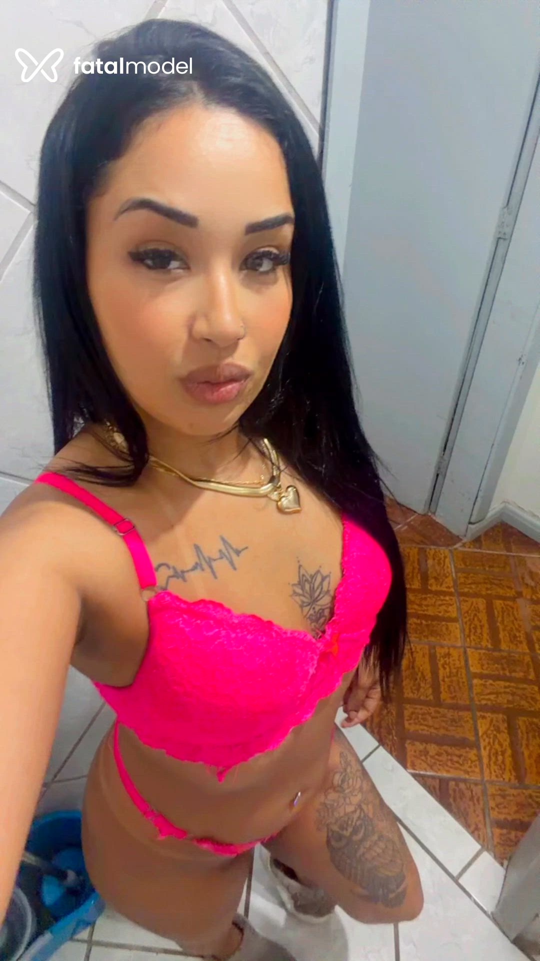 Acompanhante mulher morena (o) de olhos pretos em Gravataí - Pamela Morais