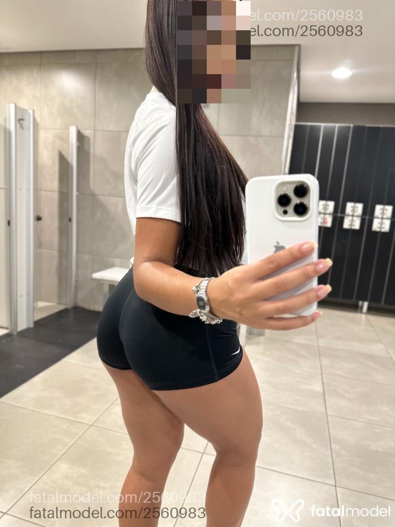 Acompanhante mulher com cabelo castanho de olhos mel em Araraquara - Raissa Costa