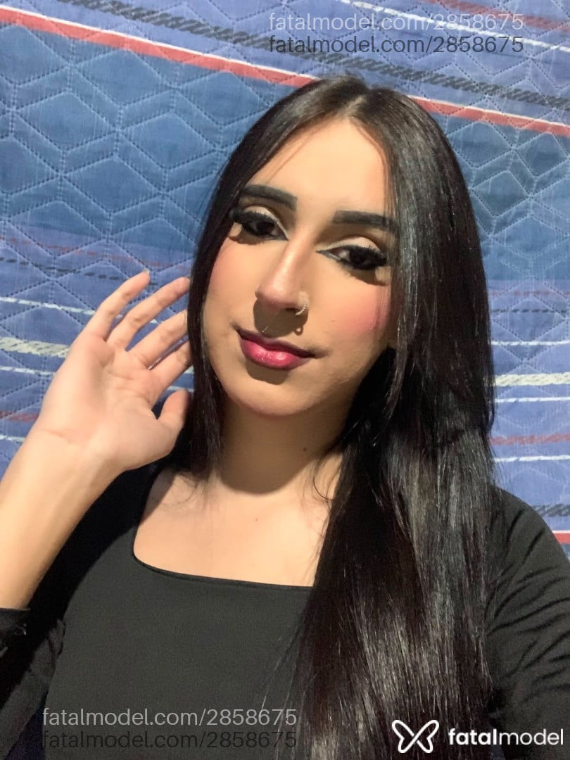 Acompanhante mulher trans morena (o) de olhos castanhos em Santa Cruz do Sul - Rauana