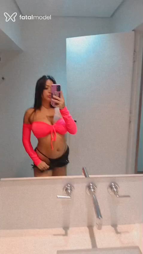 Acompanhante mulher morena (o) de olhos castanhos - Valentina Acompanhante mulher morena (o) de olhos castanhos - Valentina
