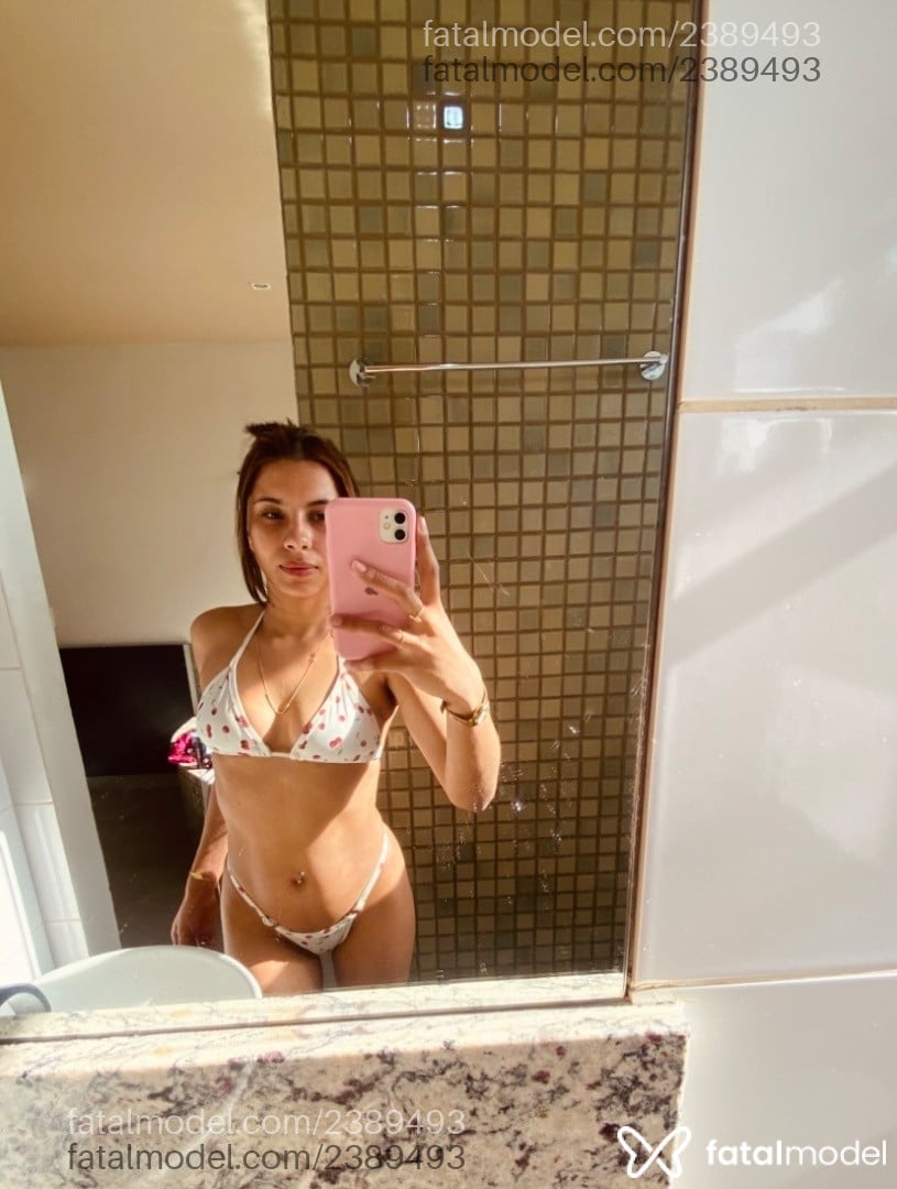Acompanhante mulher morena (o) de olhos castanhos em Sete Lagoas Acompanhante mulher morena (o) de olhos castanhos em Sete Lagoas - Juju Vieira