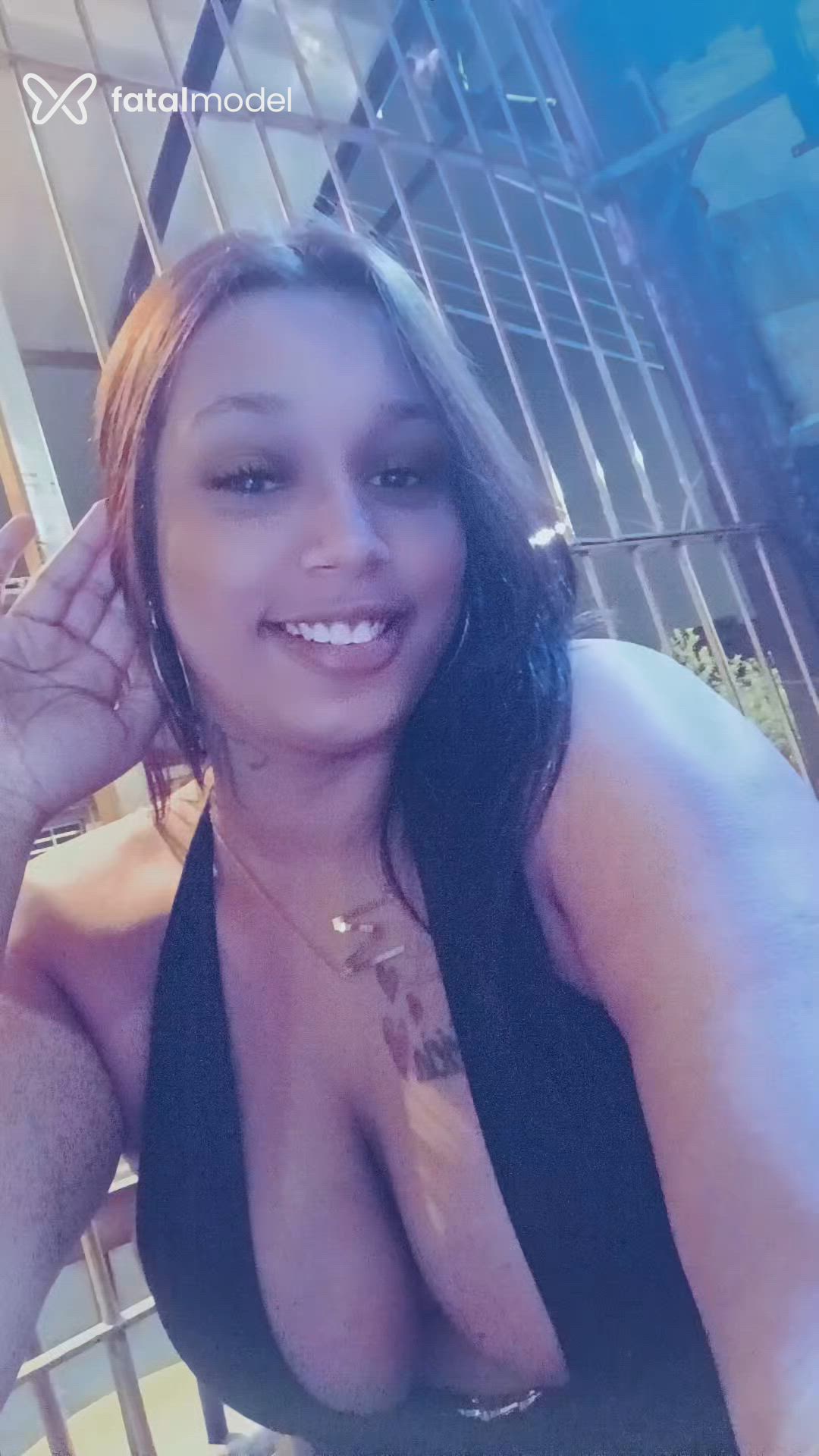 Acompanhante mulher morena (o) de olhos castanhos em São Paulo Acompanhante mulher morena (o) de olhos castanhos em São Paulo - Lari Oliveira