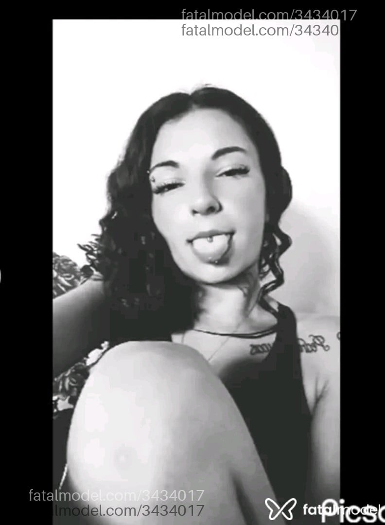 Acompanhante mulher com cabelo castanho de olhos castanhos em Marília - Maiara