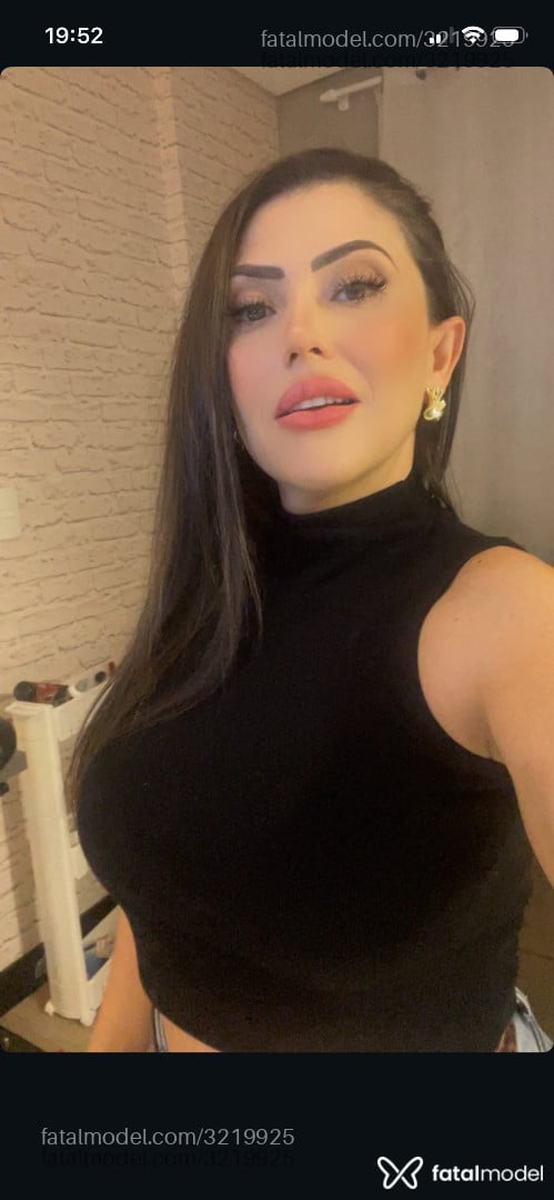 Acompanhante mulher morena (o) de olhos pretos em Tubarão - Fernanda