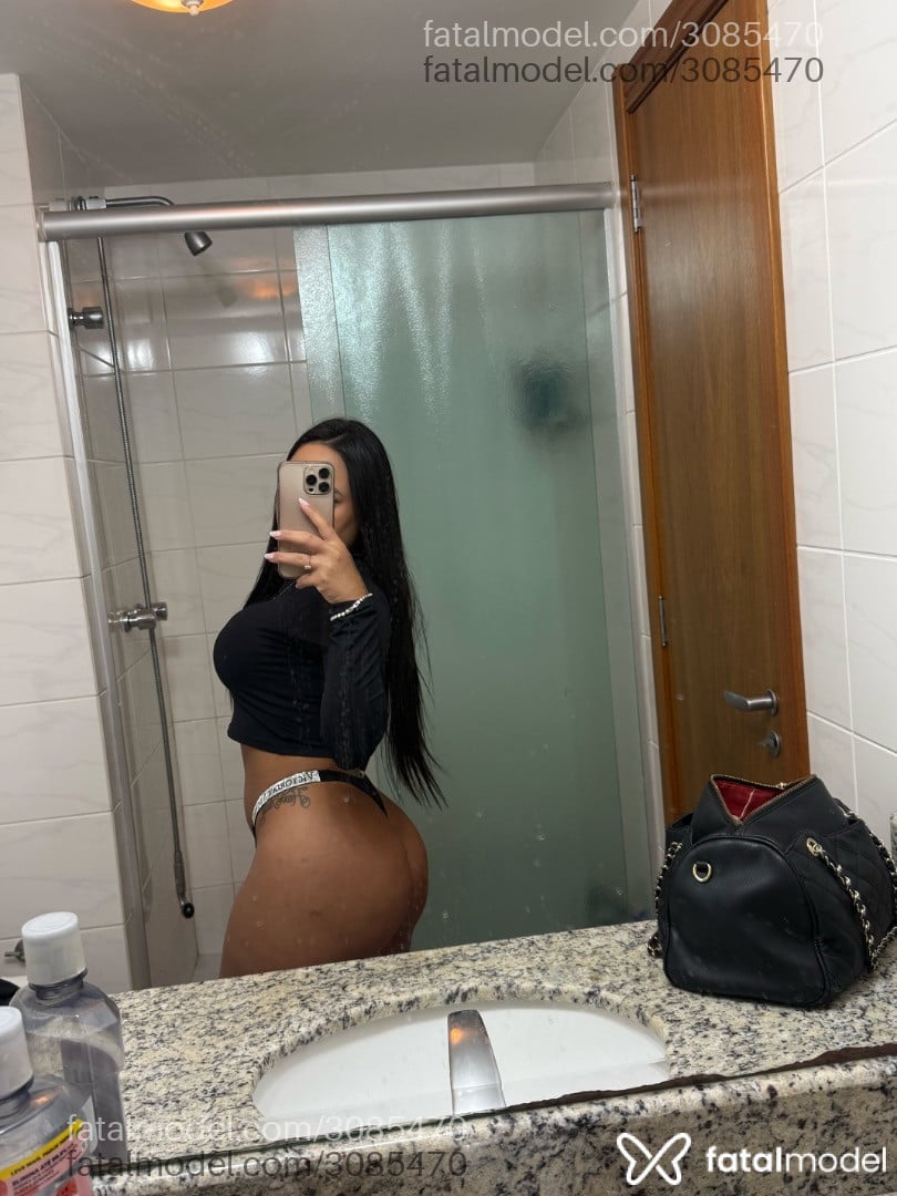 Acompanhante mulher morena (o) de olhos pretos em São Paulo Acompanhante mulher morena (o) de olhos pretos em São Paulo - Vitória