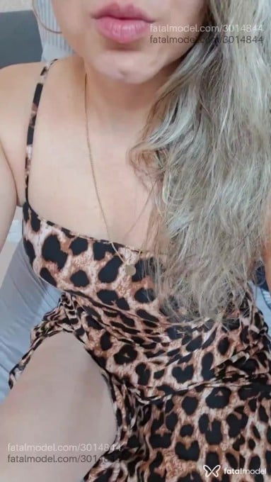 Acompanhante mulher loira (o) de olhos castanhos em São Paulo - Mika Nakamura