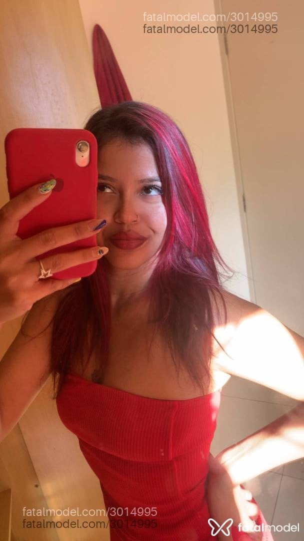 Acompanhante mulher morena (o) de olhos castanhos - Cris Silva