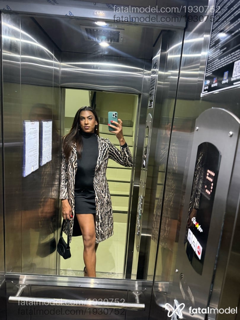 Acompanhante mulher trans morena (o) de olhos castanhos em Goiânia - Waylla Moreira