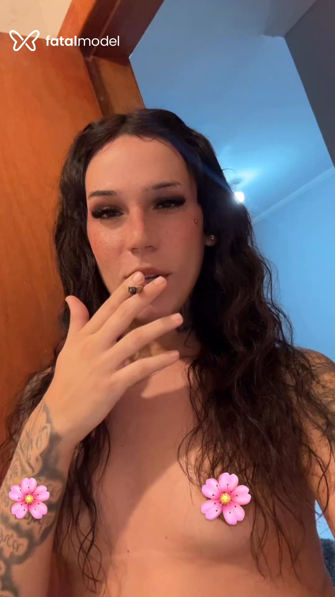 Acompanhante mulher trans com cabelo castanho de olhos castanhos em Cabo Frio Acompanhante mulher trans com cabelo castanho de olhos castanhos em Cabo Frio - Rebecca