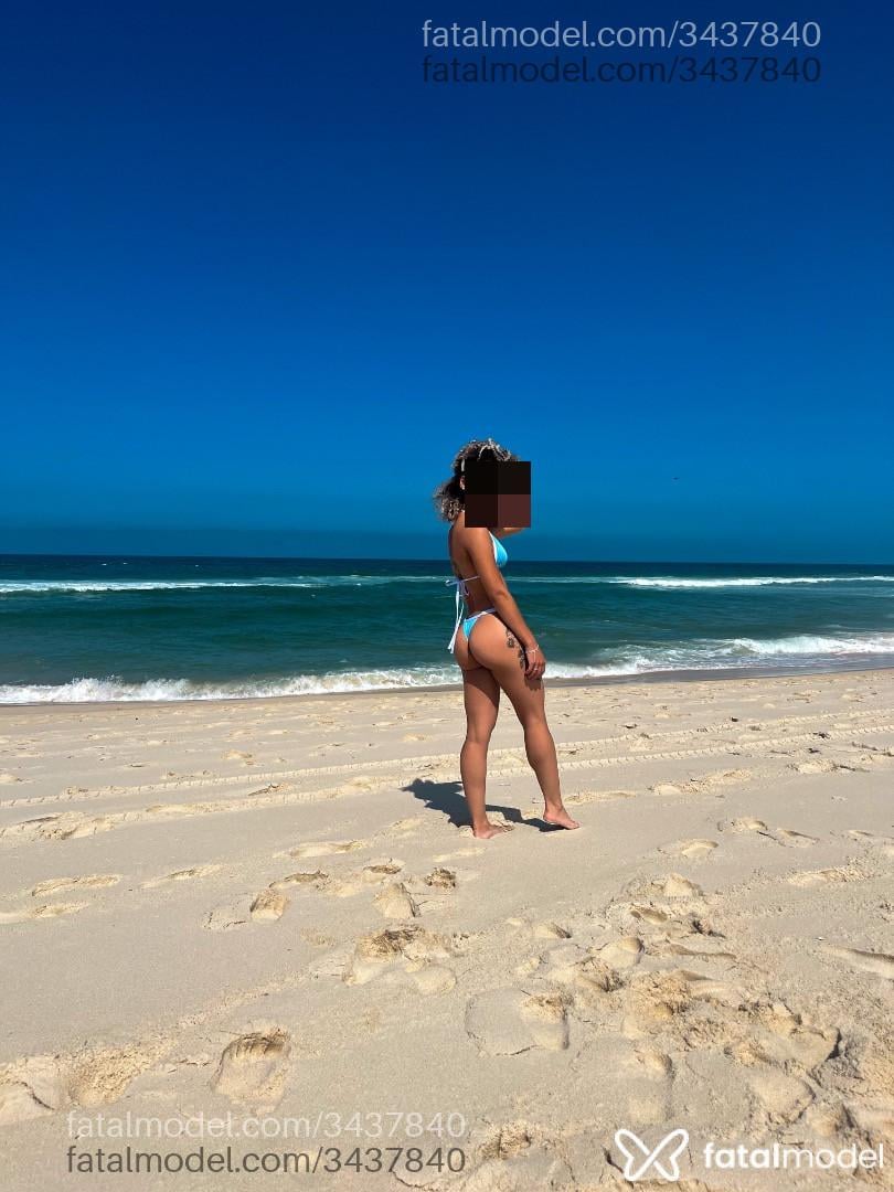 Acompanhante mulher loira (o) de olhos castanhos em Virtual - Nina