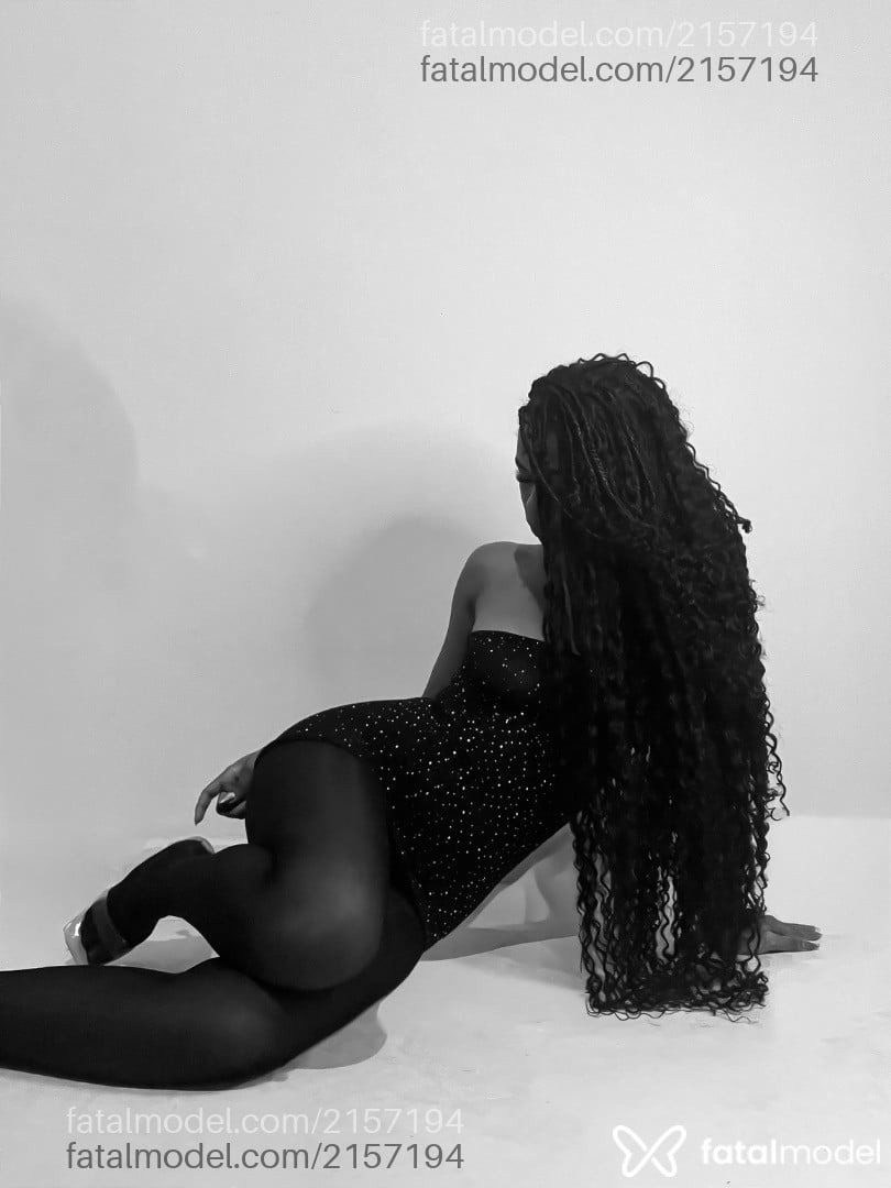 Acompanhante mulher com cabelo castanho de olhos castanhos em Criciúma - Jasminy Lavinie