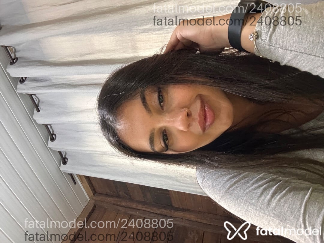 Acompanhante mulher morena (o) de olhos castanhos em Paranaguá Acompanhante mulher morena (o) de olhos castanhos em Paranaguá - Tataa