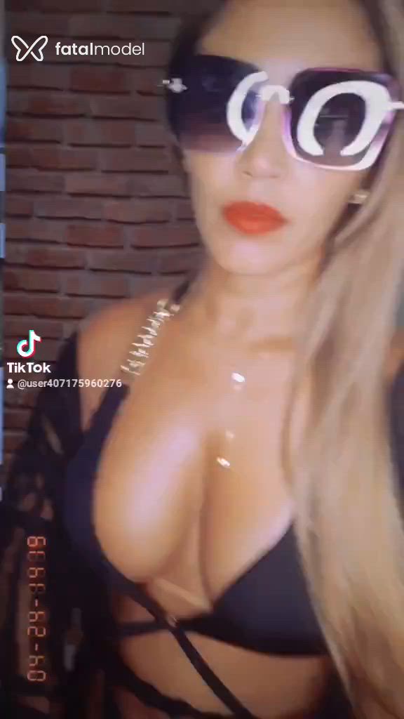 Acompanhante mulher morena (o) de olhos castanhos em Caruaru - Camilla