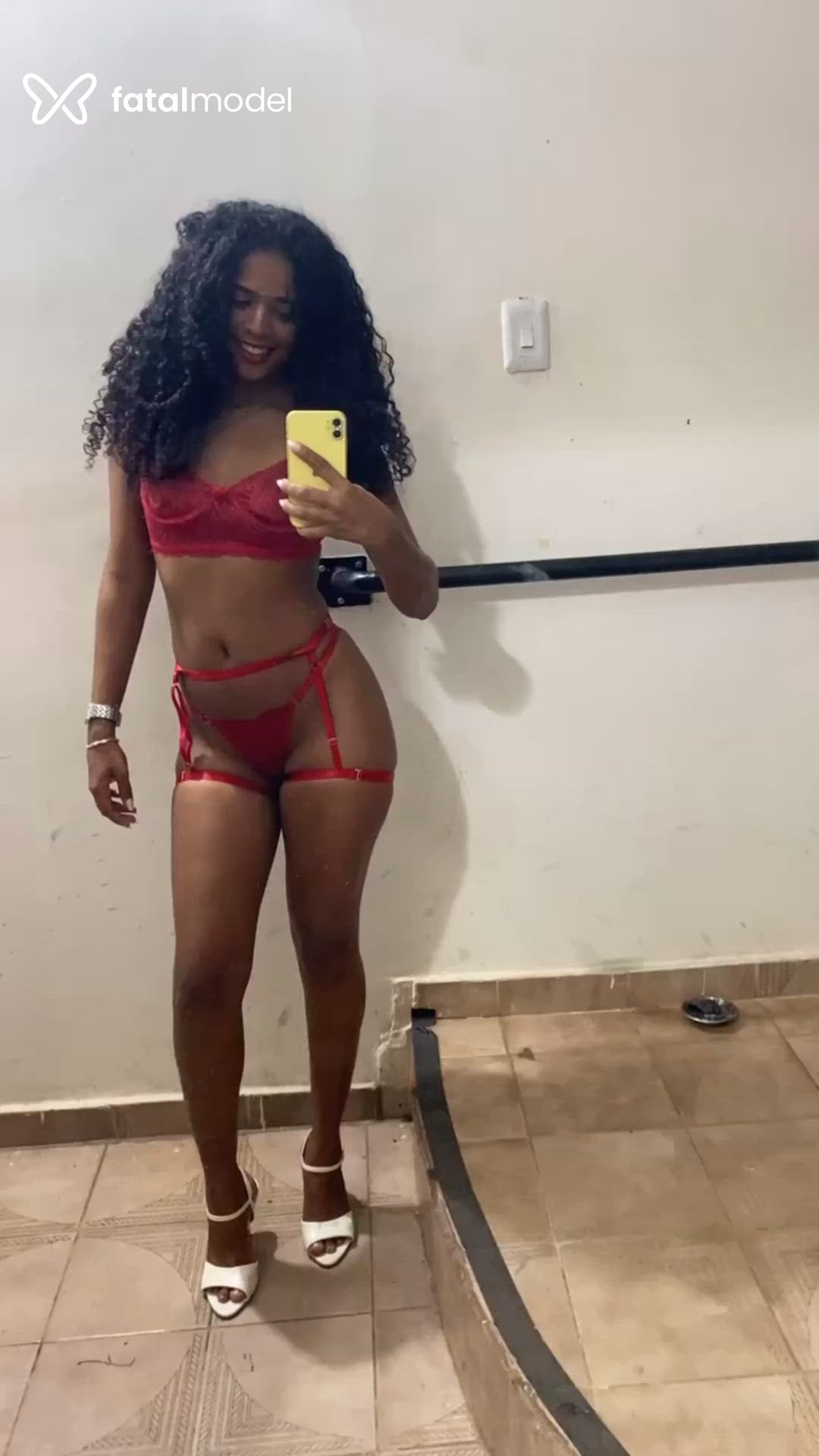 Acompanhante mulher morena (o) de olhos pretos em Gurupi Acompanhante mulher morena (o) de olhos pretos em Gurupi - Yasmim Martins