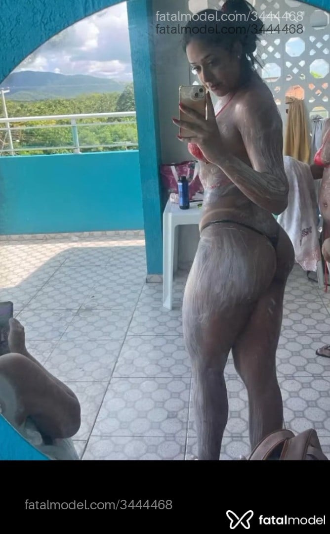 Acompanhante não-binário morena (o) de olhos pretos em Maracanaú Acompanhante não-binário morena (o) de olhos pretos em Maracanaú - Lorena Maia