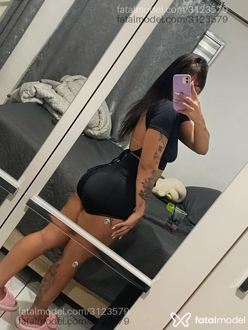 Acompanhante mulher morena (o) de olhos castanhos em São Paulo Acompanhante mulher morena (o) de olhos castanhos em São Paulo - Indiazinhaa