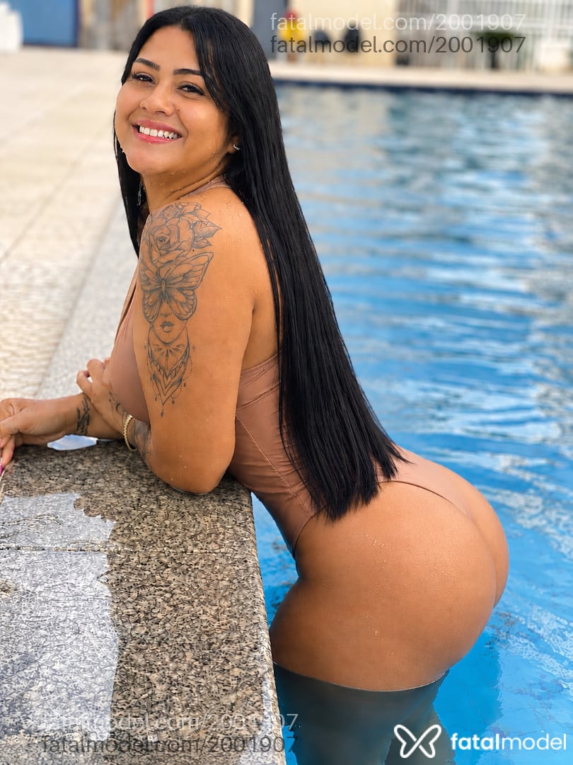 Acompanhante mulher morena (o) de olhos pretos em Juína - Bella