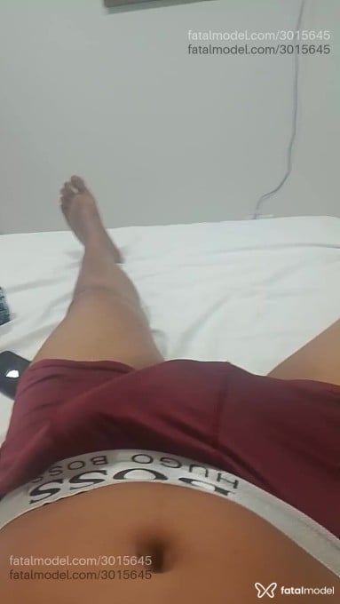 Acompanhante homem morena (o) de olhos castanhos em Curvelo Acompanhante homem morena (o) de olhos castanhos em Curvelo - Vtzada