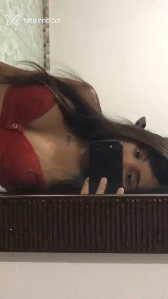 Acompanhante mulher com cabelo castanho de olhos castanhos em Juazeiro do Norte Acompanhante mulher com cabelo castanho de olhos castanhos em Juazeiro do Norte - Rebeca Alencar