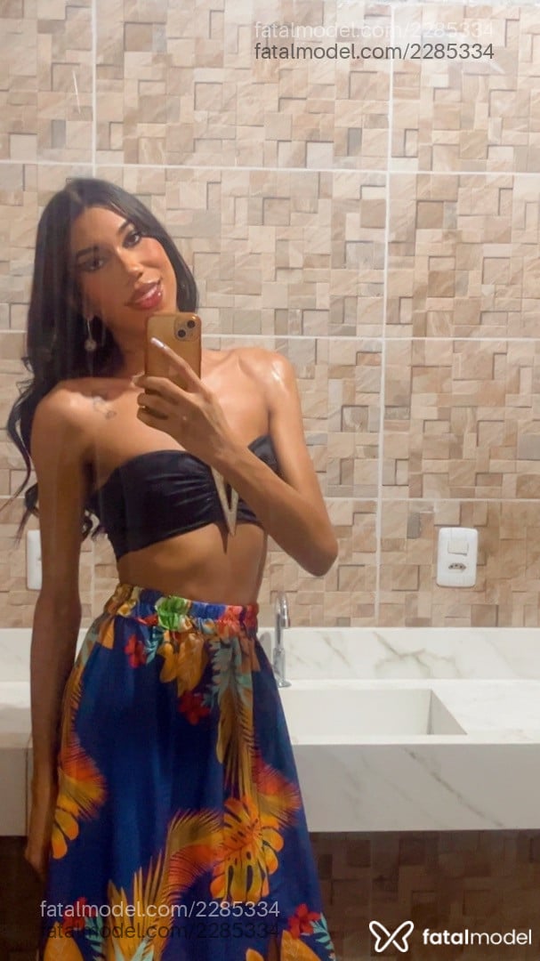 Acompanhante mulher trans morena (o) de olhos castanhos em Aparecida de Goiânia - Angel