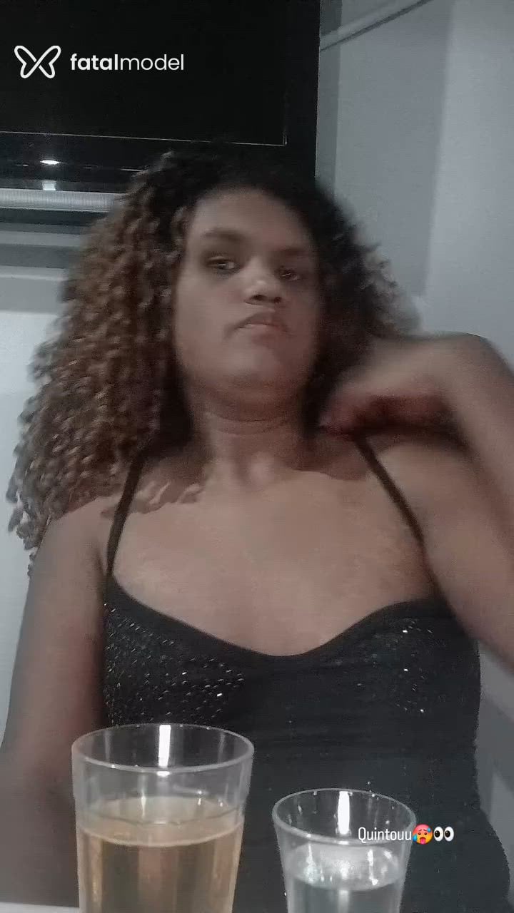 Acompanhante mulher trans morena (o) de olhos pretos em Sorriso Acompanhante mulher trans morena (o) de olhos pretos em Sorriso - Danny Mendes