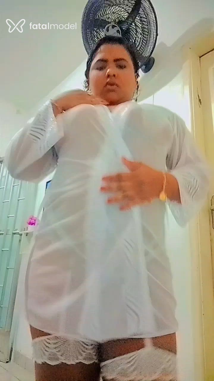 Acompanhante mulher morena (o) de olhos castanhos - Ohana
