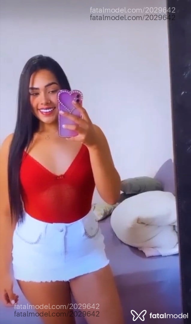 Acompanhante mulher morena (o) de olhos castanhos - Tayna Costa Acompanhante mulher morena (o) de olhos castanhos - Tayna Costa