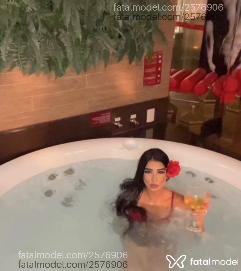 Acompanhante mulher morena (o) de olhos pretos em Uberlândia - Talita Silva
