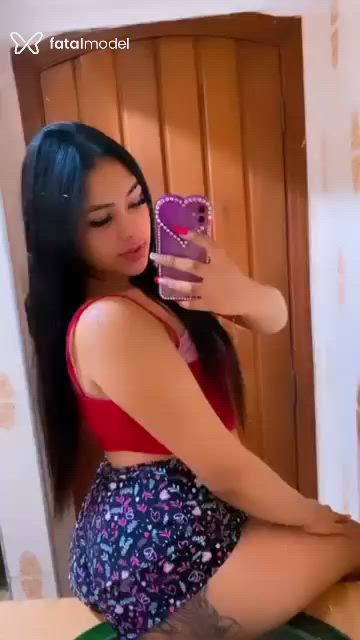 Acompanhante mulher morena (o) de olhos castanhos - Tayna Costa Acompanhante mulher morena (o) de olhos castanhos - Tayna Costa